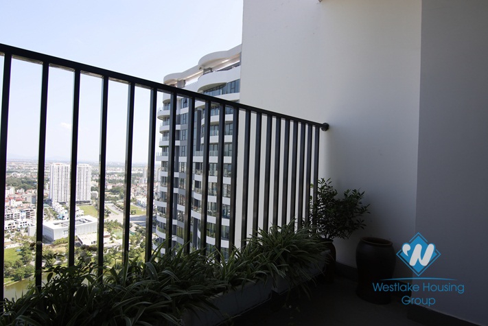 A nice and cheap 2 bedroom apartment for rent in Ngoai giao doan, Tay ho